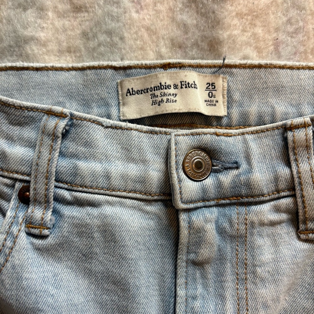Abercrombie & Fitch Light Blue The Skinny High Rise Jeans 25 Short - Picture 2 of 6